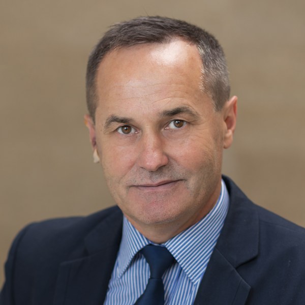 Dr. Gábor Tarcali